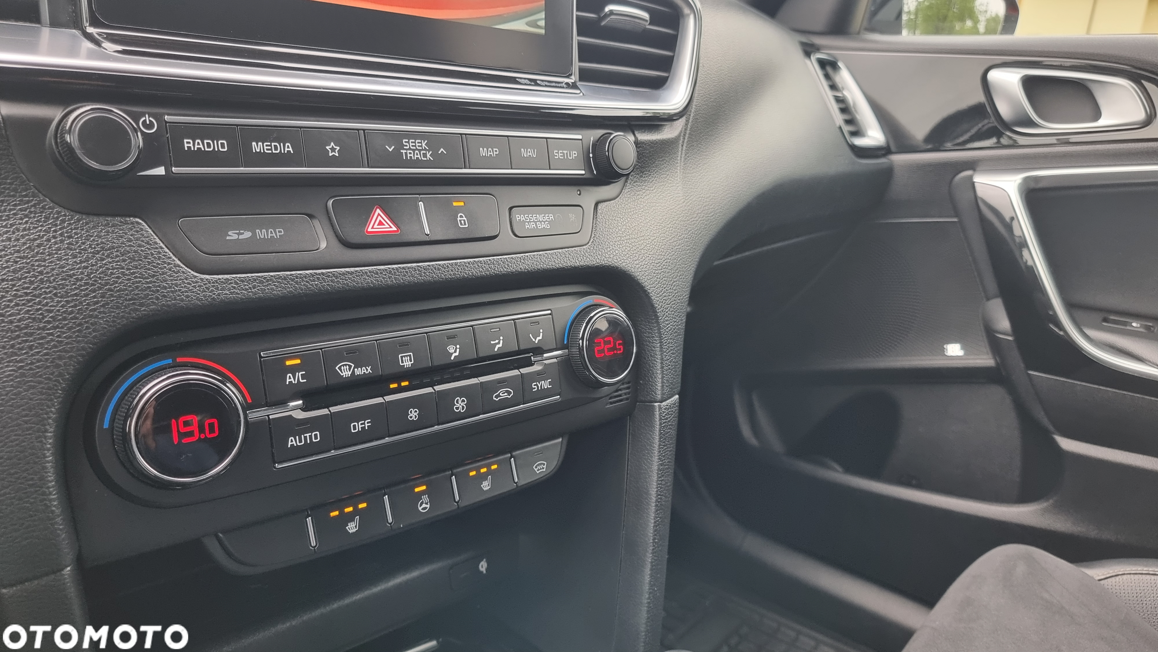 Kia ProCeed 1.4 T-GDI GT Line DCT - 23