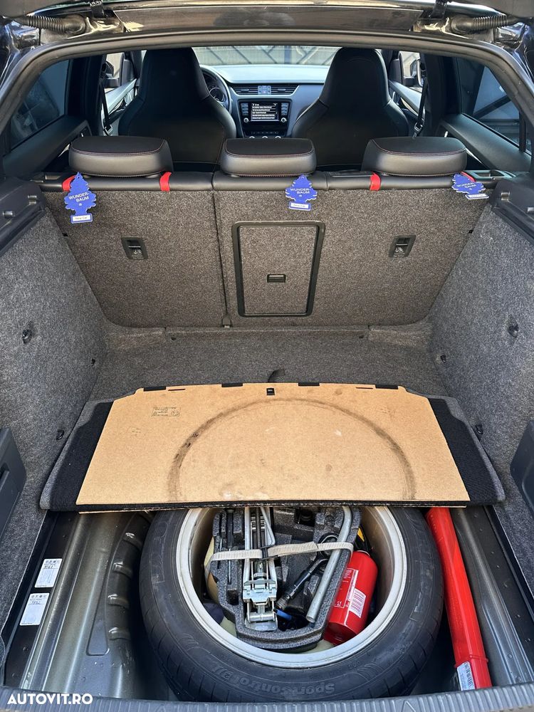 Skoda Octavia 2.0 TSI DSG RS 230 - 12