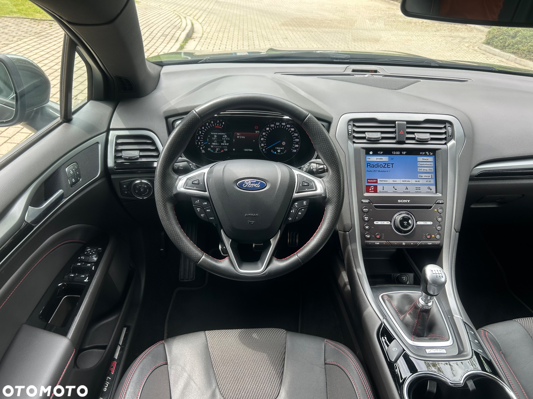 Ford Mondeo 1.5 EcoBoost ST-Line X - 23
