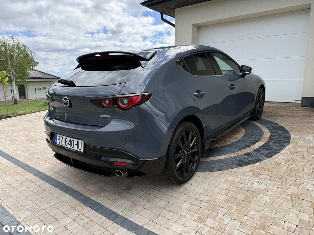 Mazda 3 2.0 mHEV Hikari - 16