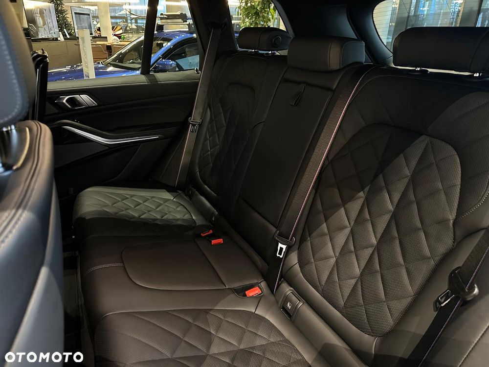BMW X5 xDrive40i - 24