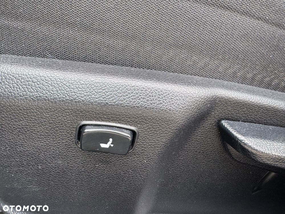 Kia Ceed 1.6 GDI Business Line - 25