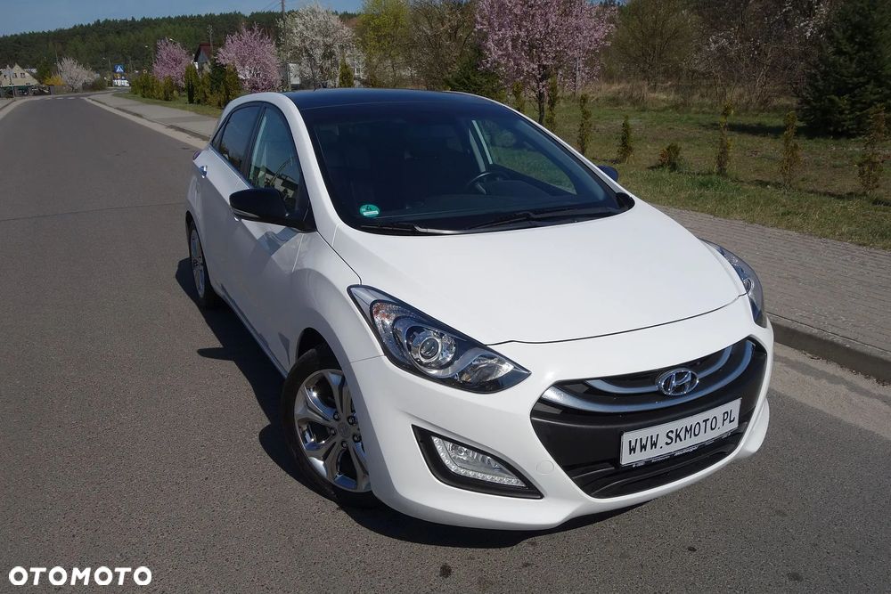 Hyundai i30 1.6 Fifa World Cup Edition - 25