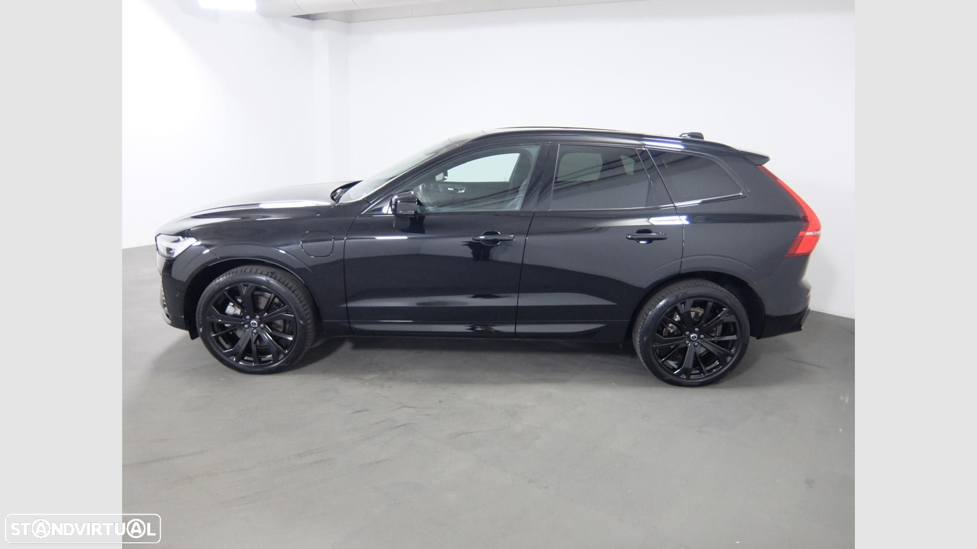 Volvo XC 60 2.0 T6 PHEV Black Edition AWD - 6