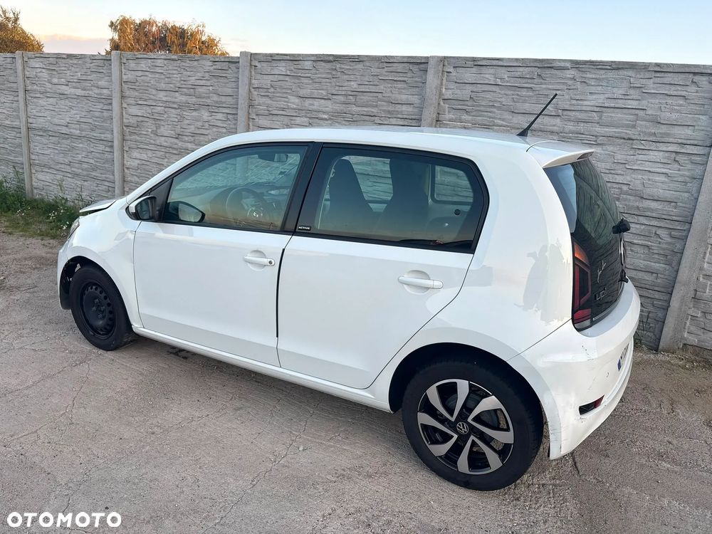 Volkswagen up! Active - 7