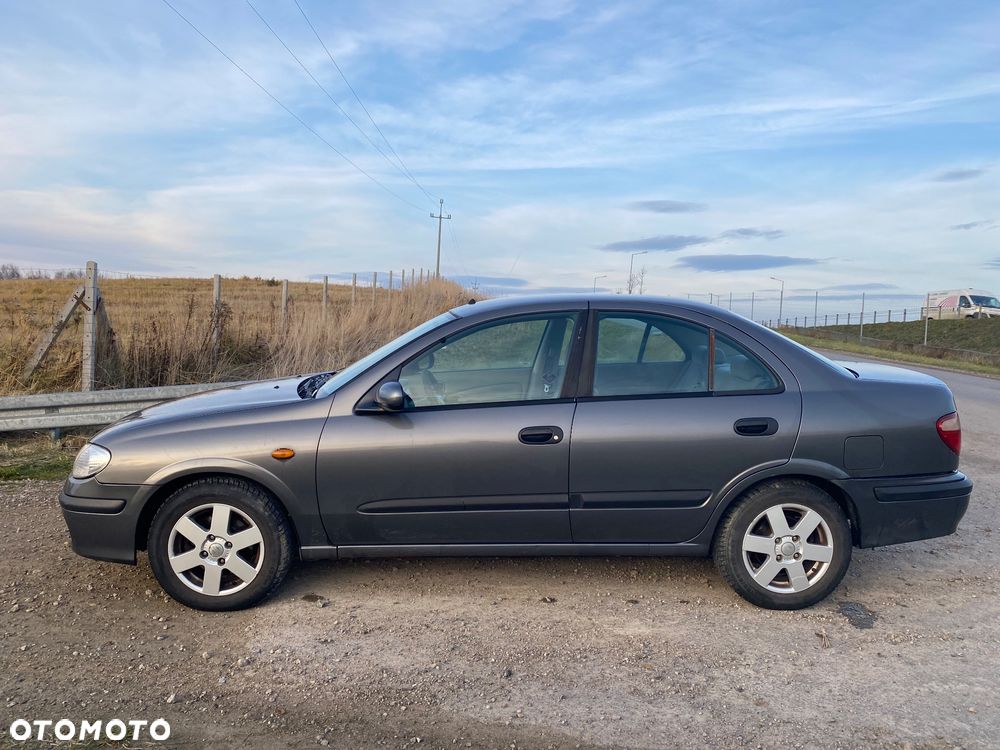 Nissan Almera 1.8 Comfort - 4