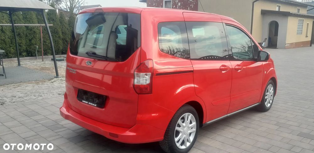 Ford Tourneo Courier - 5
