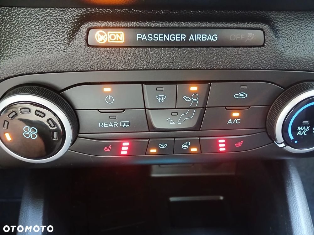 Ford Focus 1.5 TDCi DPF Start-Stopp-System Titanium - 13