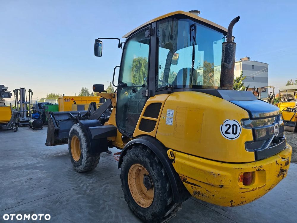Volvo L25 - 6