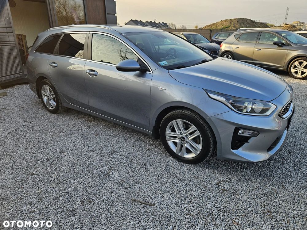 Kia Ceed 1.6 CRDi SCR L Business Line - 12