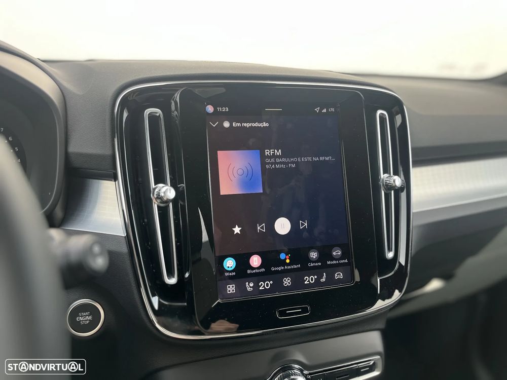 Volvo XC 40 2.0 B3 Black Edition - 35