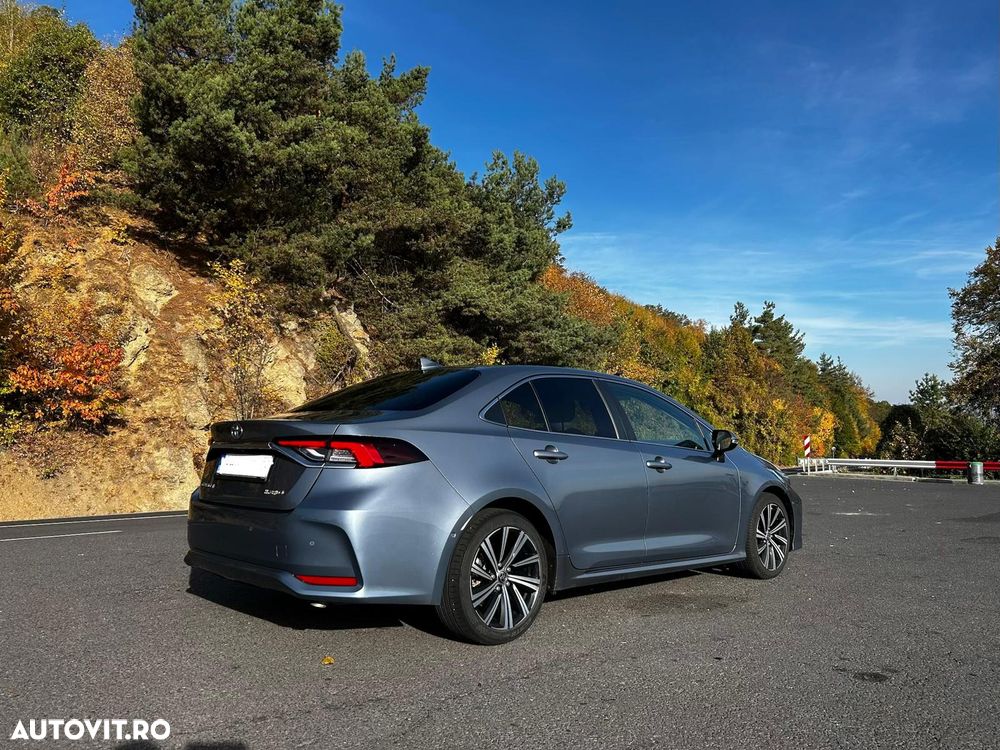 Toyota Corolla - 4