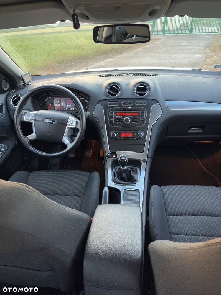 Ford Mondeo 2.0 TDCi Titanium - 31