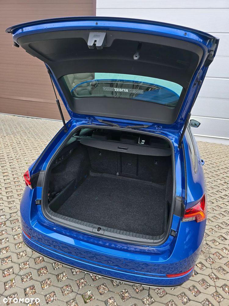 Skoda Octavia 2.0 TDI DSG Sportline - 24