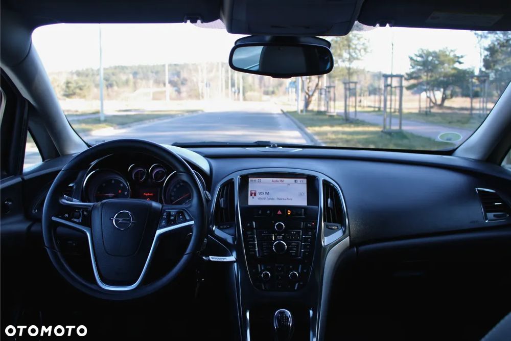 Opel Astra 1.7 CDTI DPF Cosmo - 30