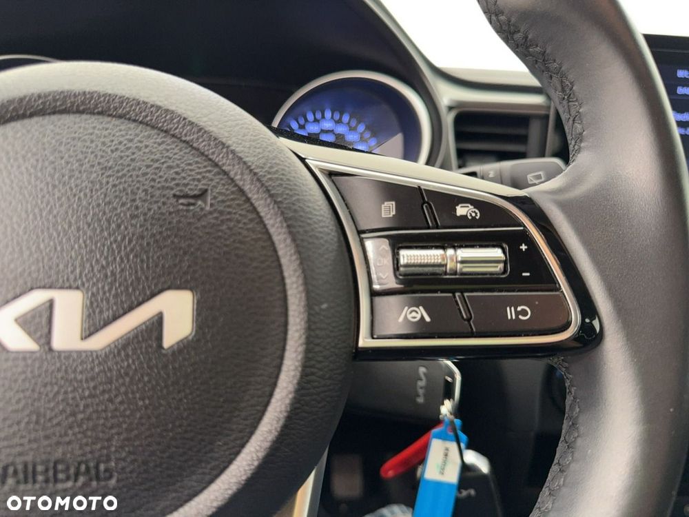 Kia Ceed - 23