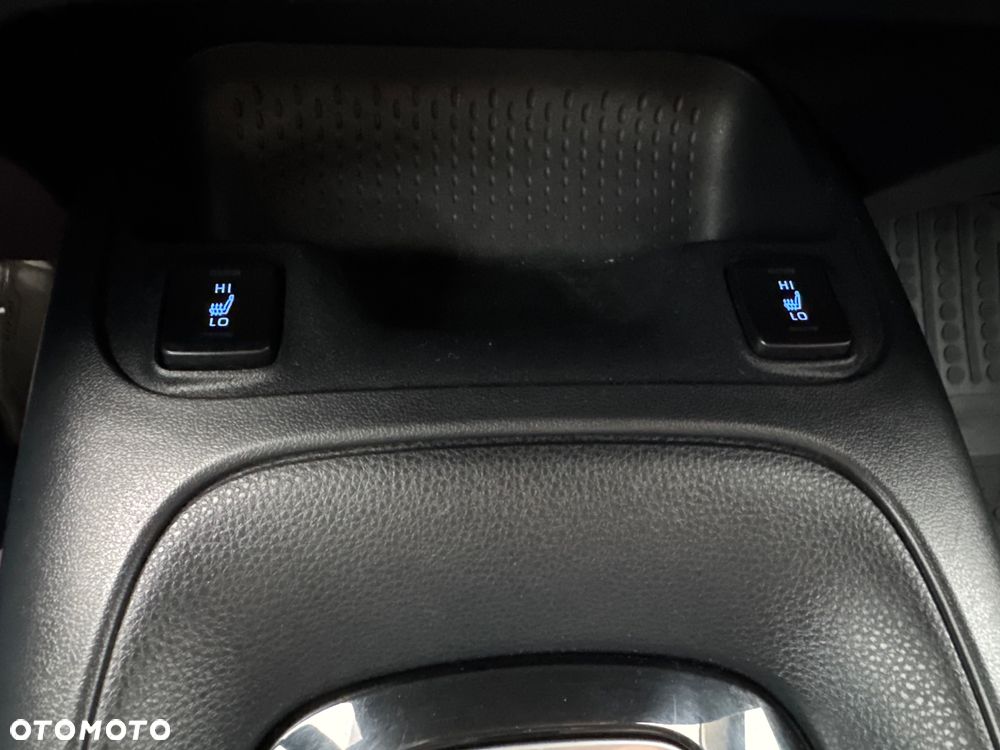 Toyota Corolla 1.8 Hybrid Comfort - 18