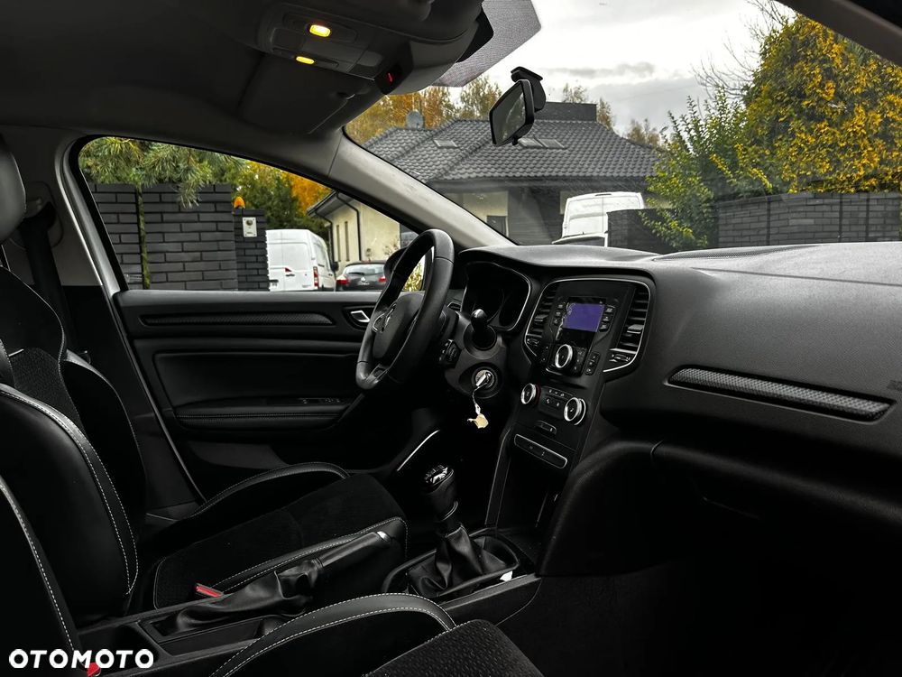 Renault Megane 1.5 Blue dCi Life - 13