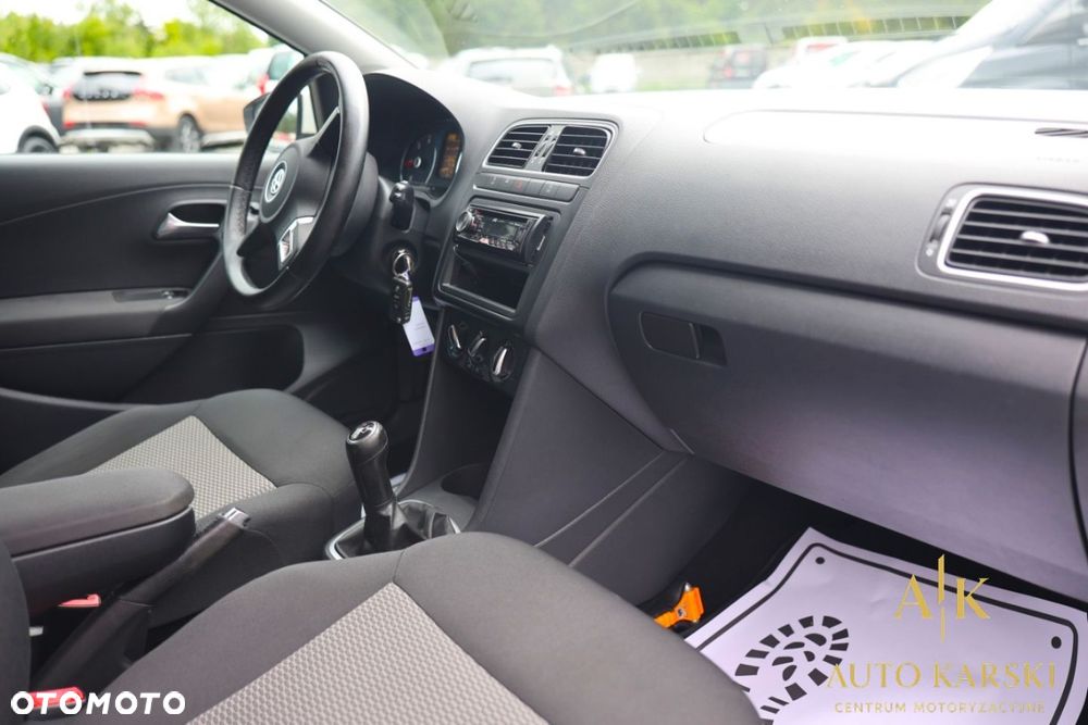 Volkswagen Polo - 35