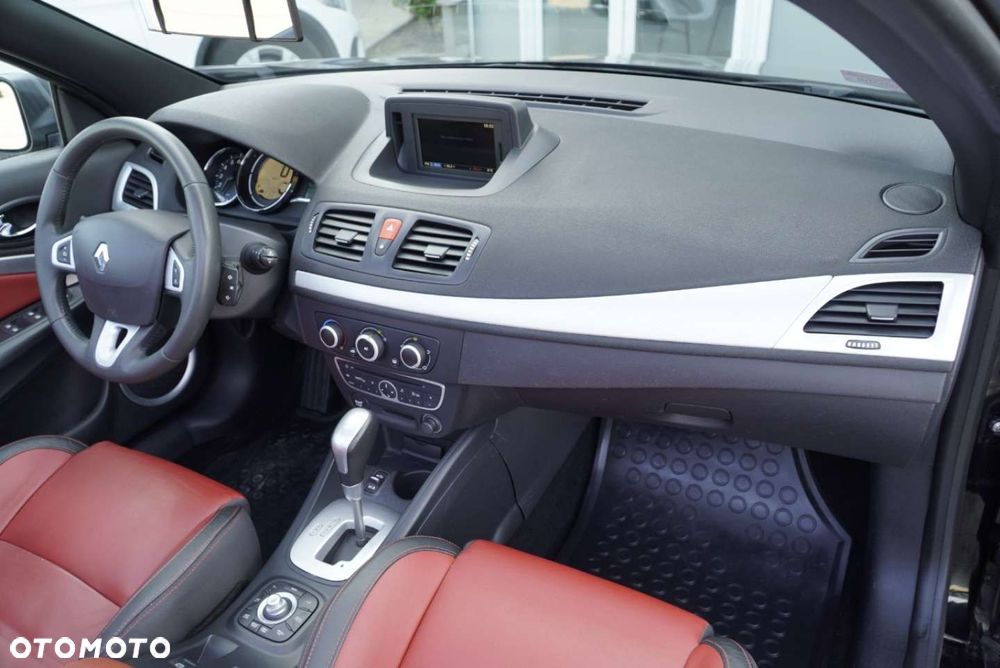Renault Megane 2.0 16V Dynamique CVT - 7