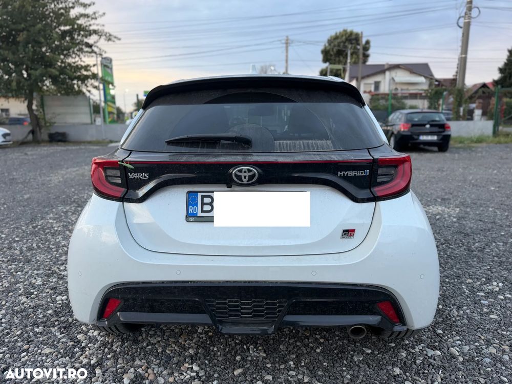 TOYOTA Yaris 2023 — imagine 3