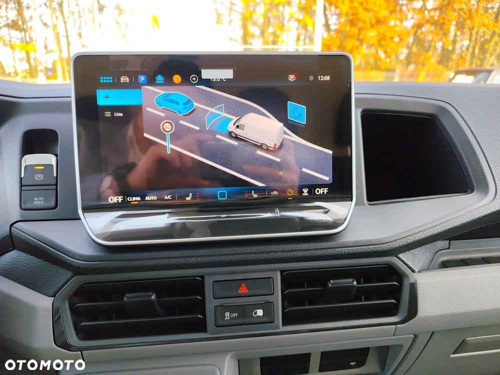 Volkswagen Crafter 35 furgon 177km Automat 3640 - 20