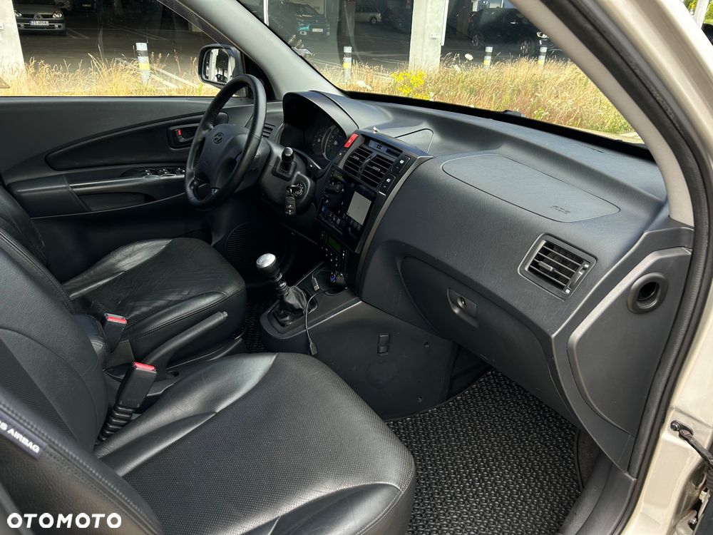 Hyundai Tucson 2.0 CRDi VGT 4WD GLS - 21