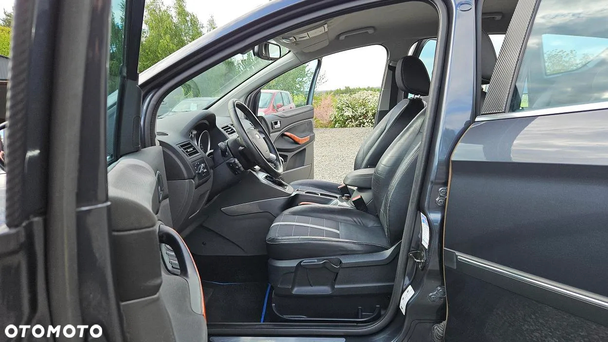 Ford Kuga 2.0 TDCi 4x4 Titanium - 24