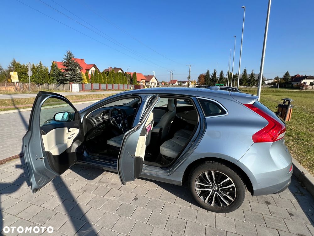Volvo V40 - 9