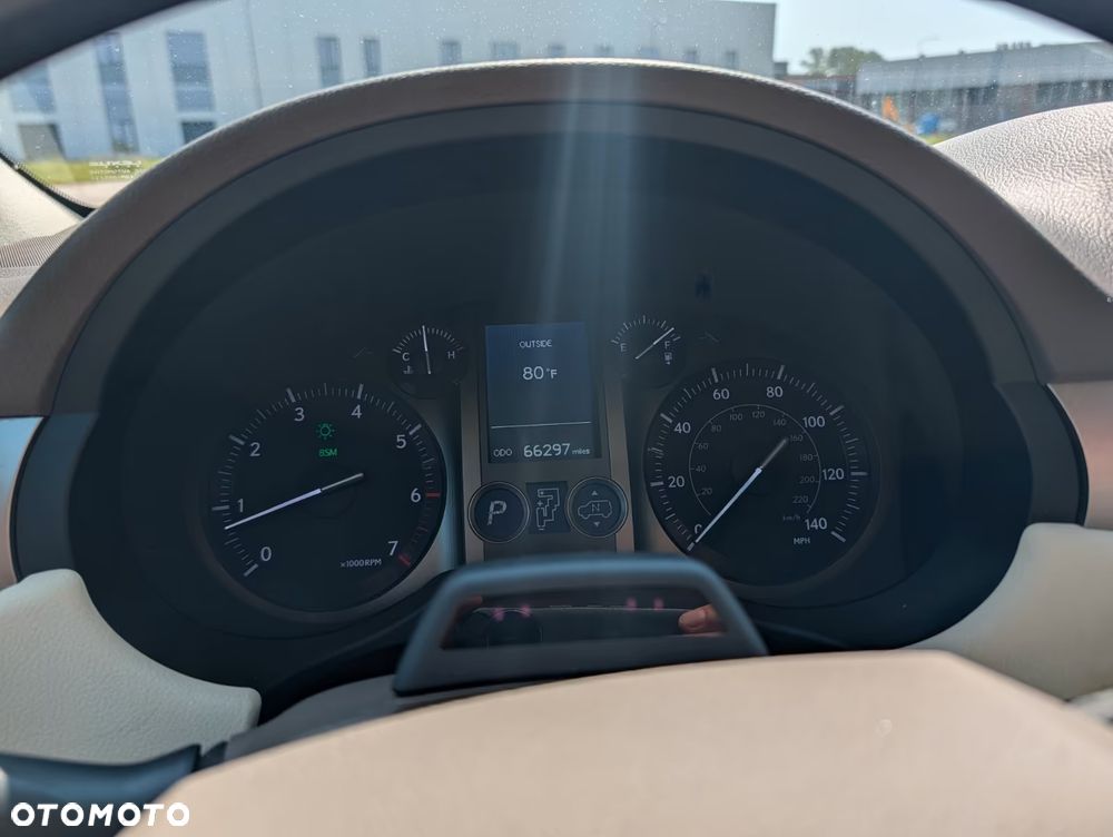 Lexus GX - 10