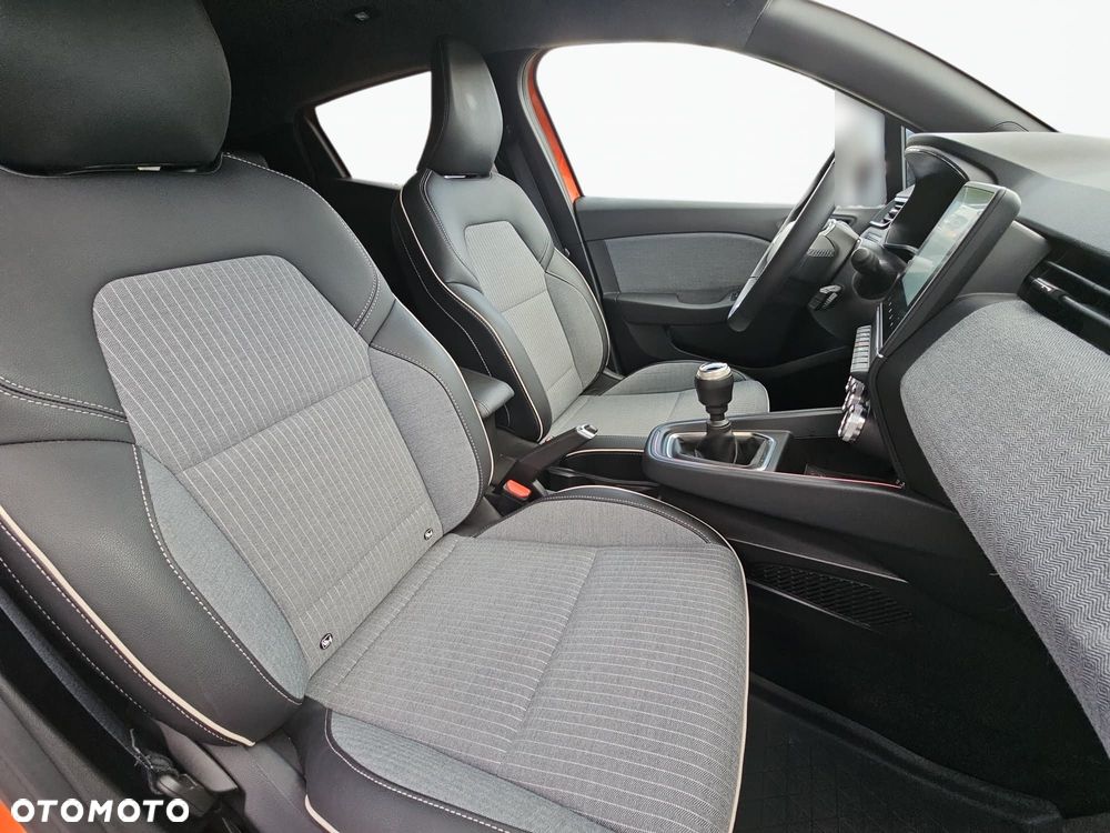Renault Clio 1.0 TCe Techno - 13