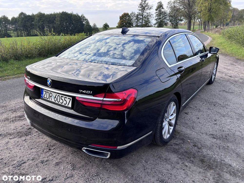 BMW Seria 7 2018 photo 3