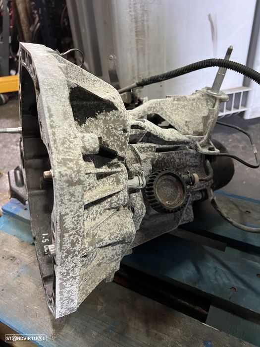 Caixa de Velocidades Renault Clio 4 1.5 Dci ano 2014 - 3