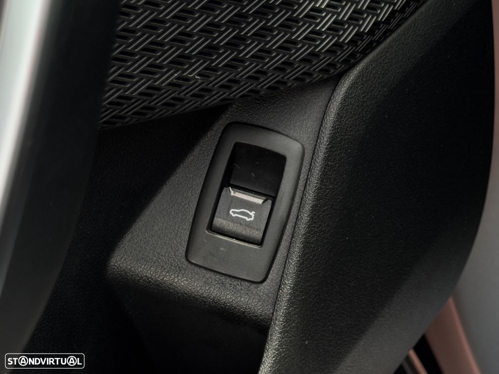 BMW X1 18 d sDrive xLine Auto - 15