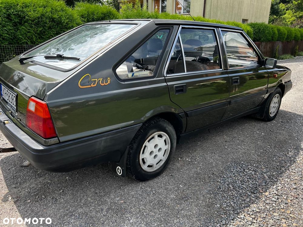 Polonez Caro - 10