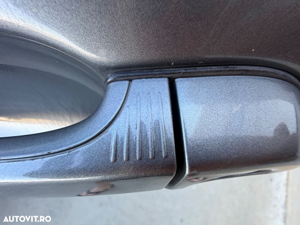 BMW Seria 3 320d DPF Edition Lifestyle - 13