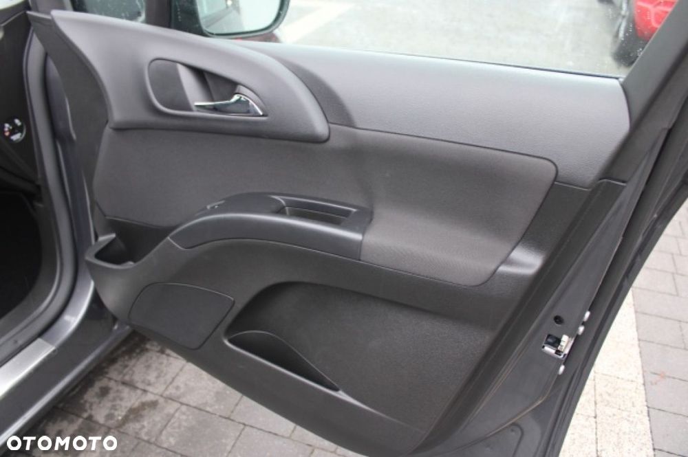 Opel Meriva - 25