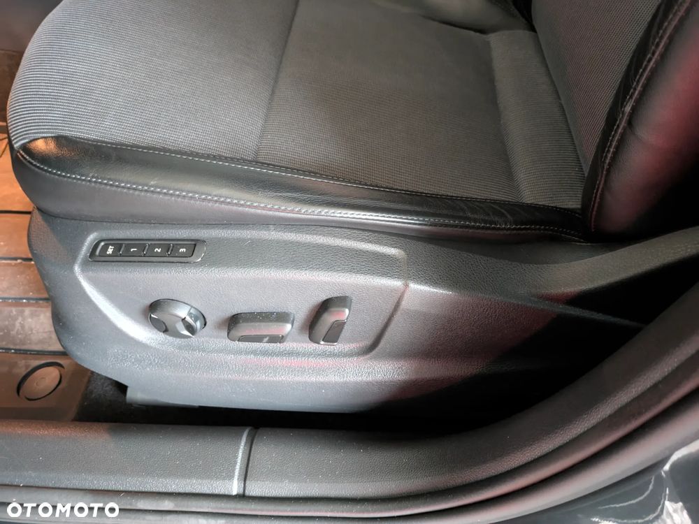 Skoda Octavia 1.5 TSI ACT Style - 9
