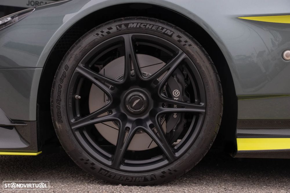 Aston Martin Vantage Coupe GT8 - 16