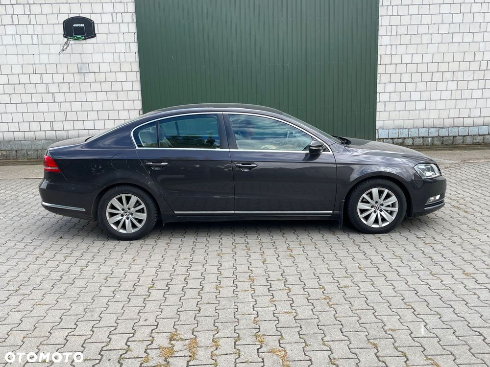 Volkswagen Passat - 6