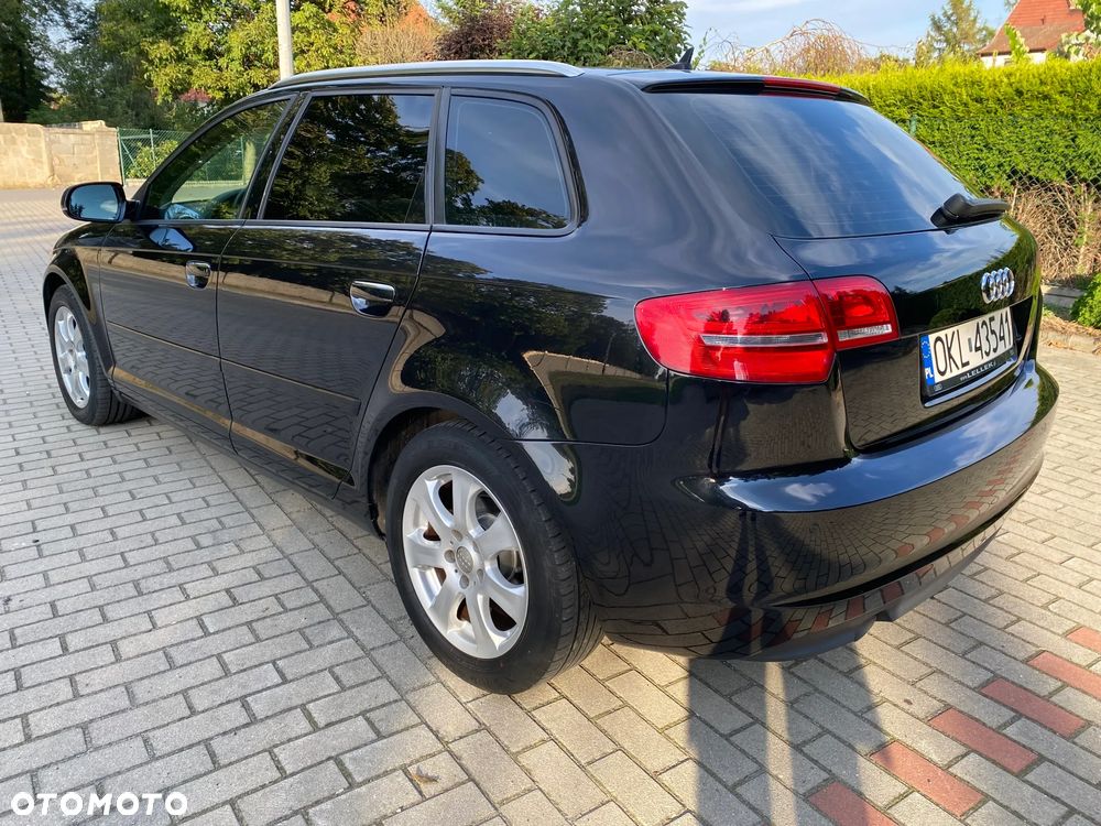 Audi A3 Sportback - 2