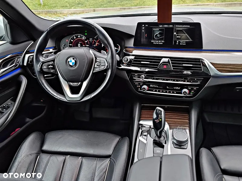 BMW Seria 5 530i xDrive Sport Line - 21