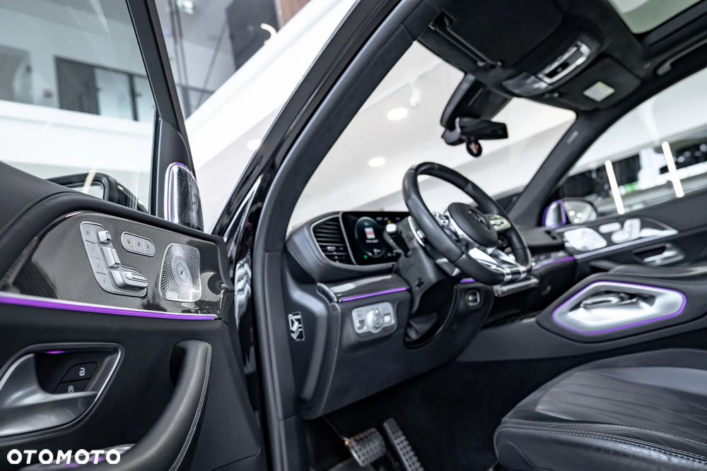 Mercedes-Benz GLS - 32