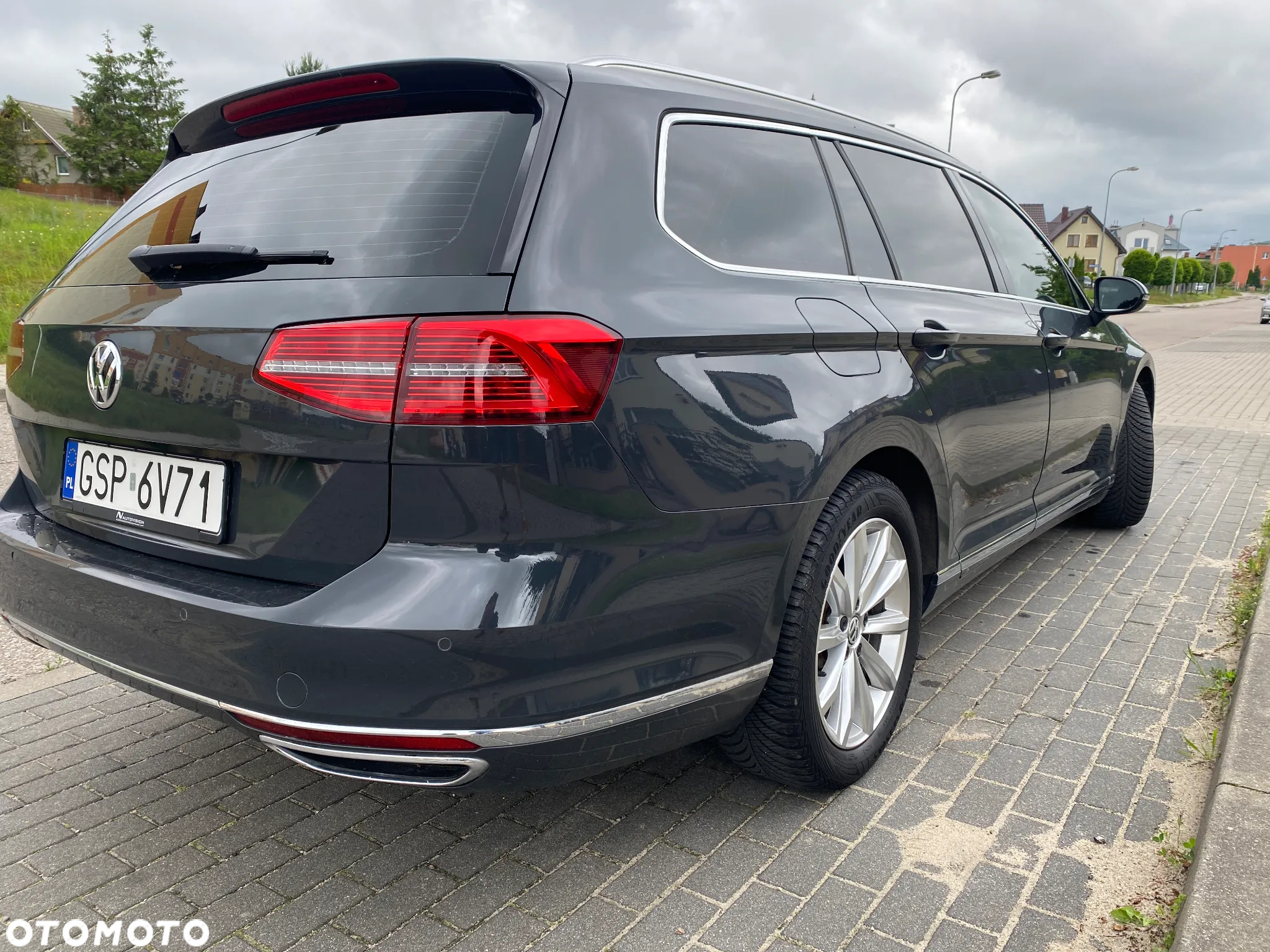 Volkswagen Passat 2.0 TDI 4Mot Elegance DSG - 3