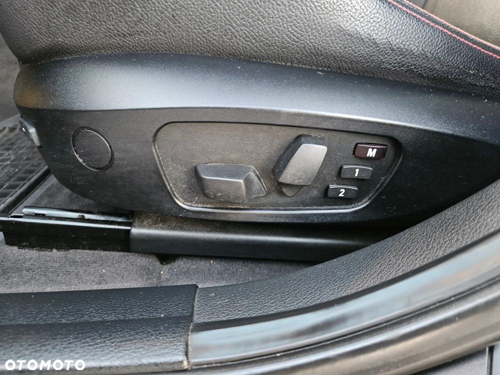 BMW X1 sDrive20d Sport Line - 12
