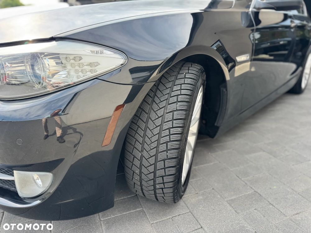 BMW Seria 5 535i - 7