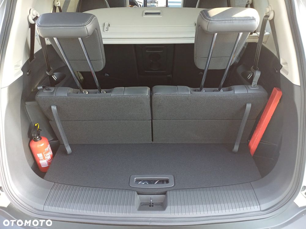 Nissan X-Trail 1.5 VC-T e-POWER Tekna e-4ORCE 7os - 15