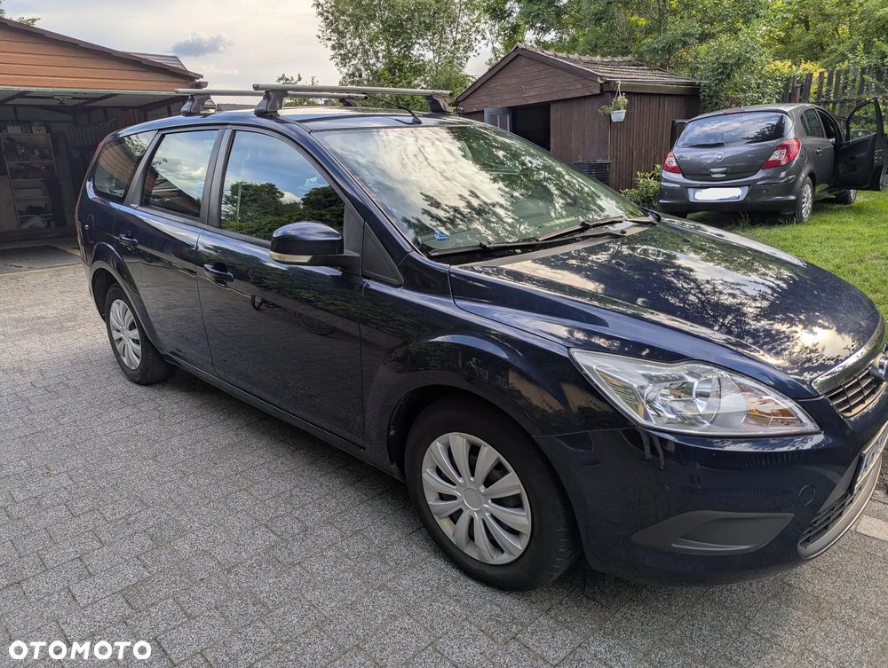 Ford Focus ver-1-6-trend-eu5 - 1