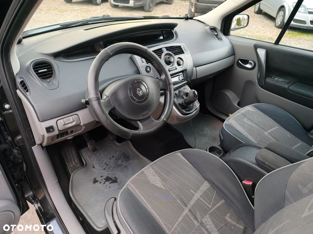 Renault Scenic 1.6 16V Authentique - 11