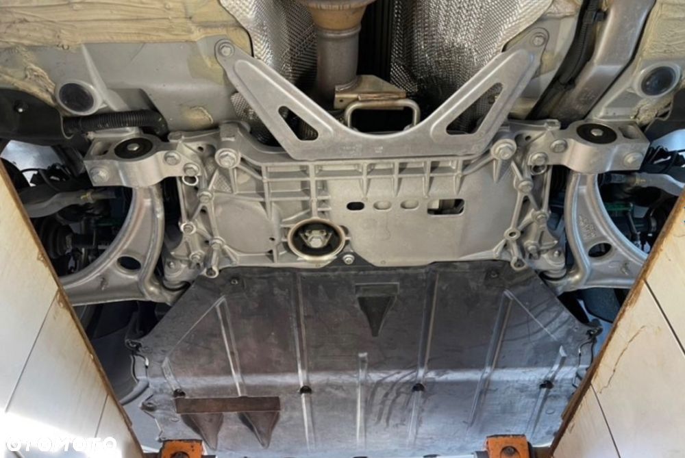 Audi TT S Coupé - 10